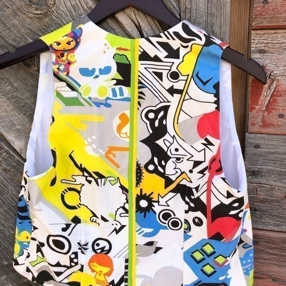 𝅺💛SALE!! NWT Quirkbox Graphic Anime Vest - Picture 3 of 4